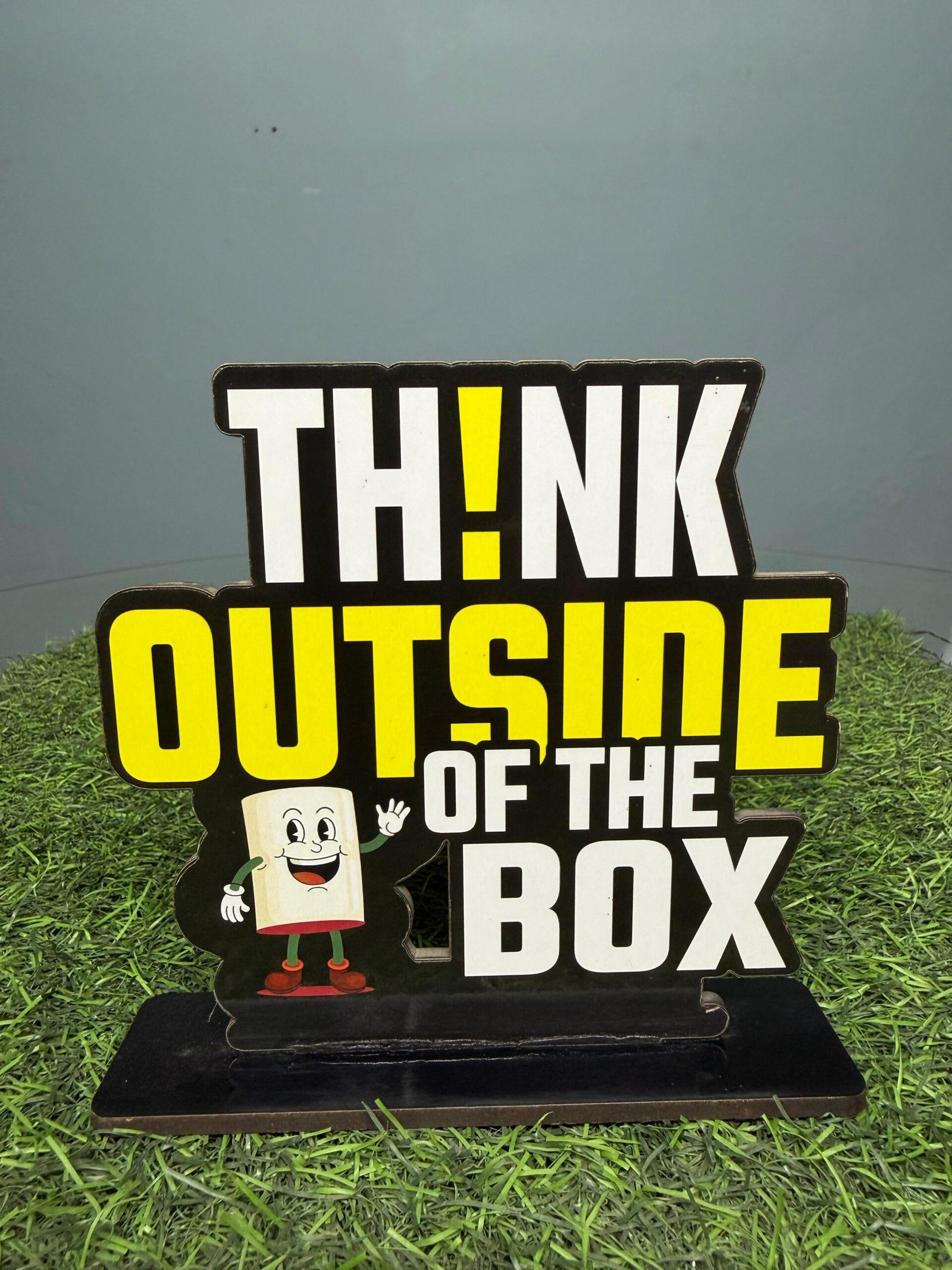 Think Outside of the Box Table Stand