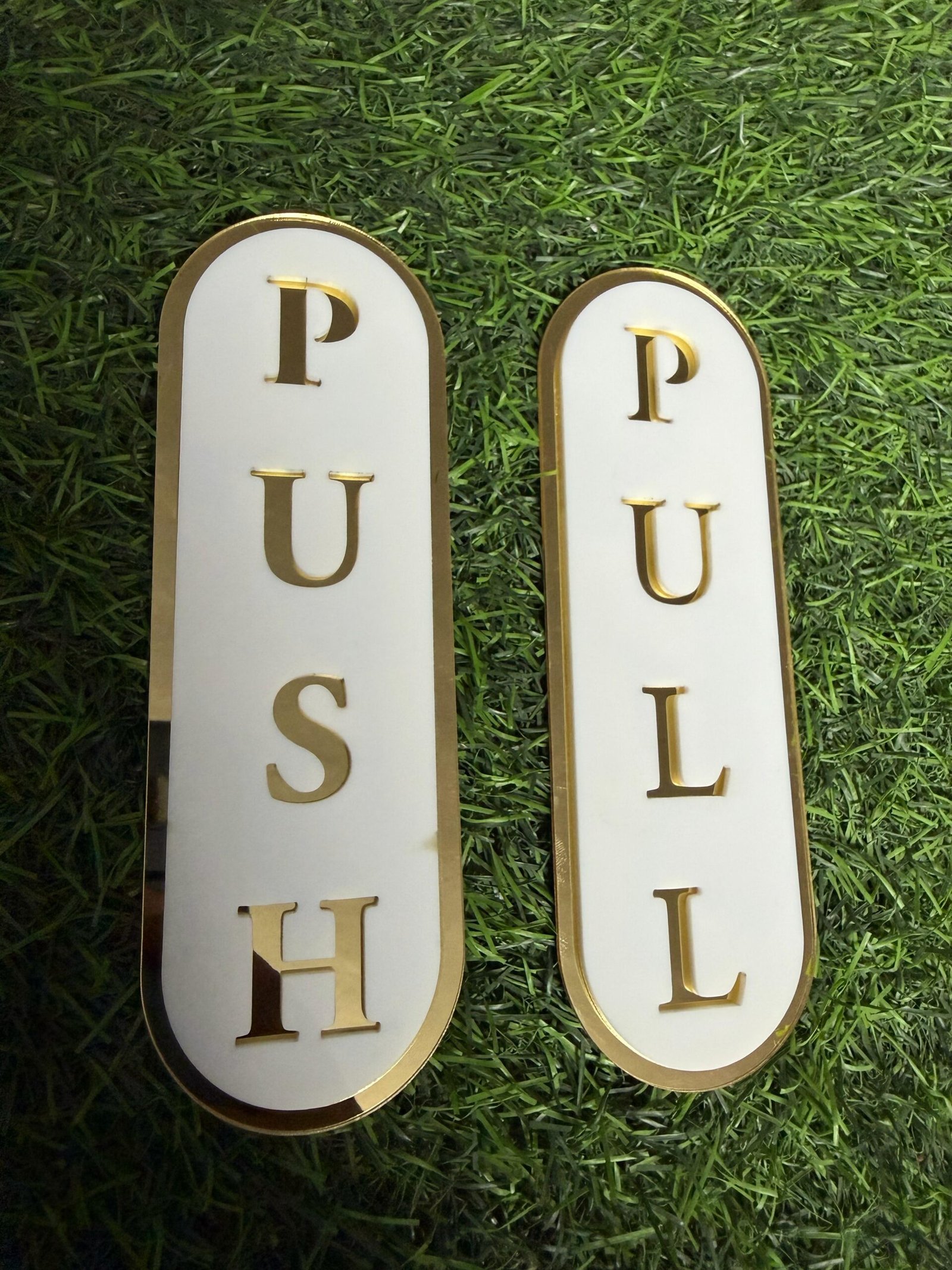 White & Gold Push or Pull Acrylic Set